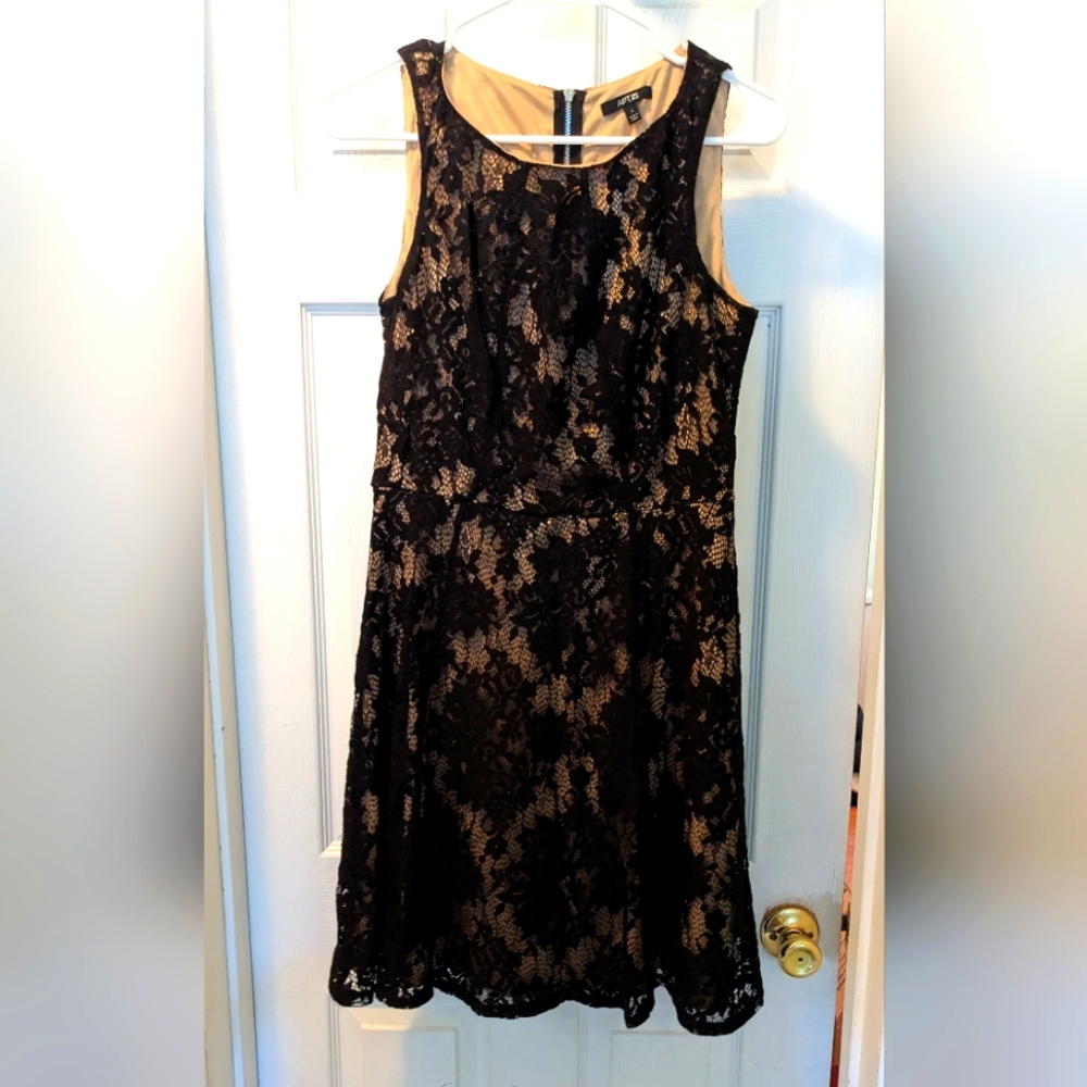 Apt9 dress with lace overlay